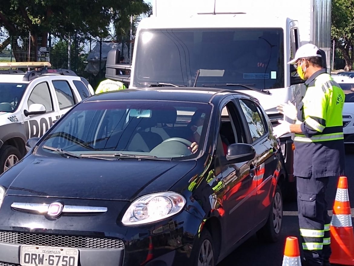 Isolamento Social Rígido reduz circulação de veículos em Fortaleza