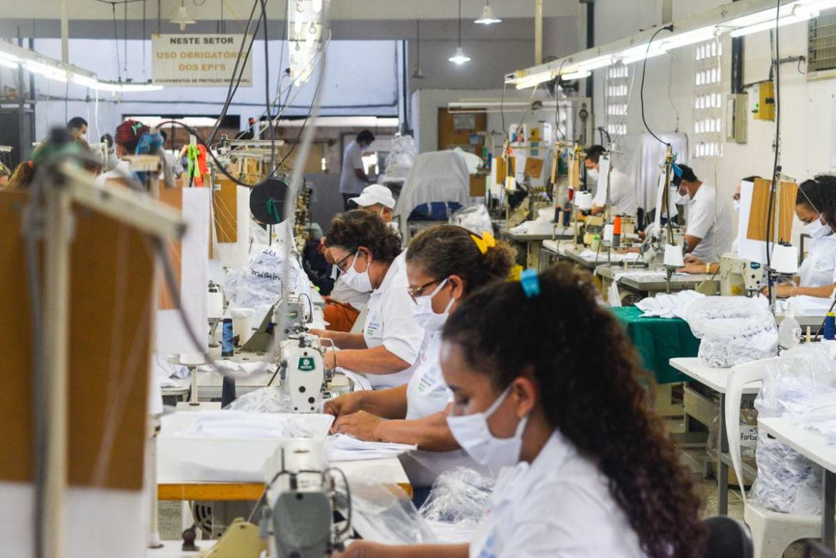 Setores econômicos pedem fim da obrigatoriedade do uso de máscaras no Estado