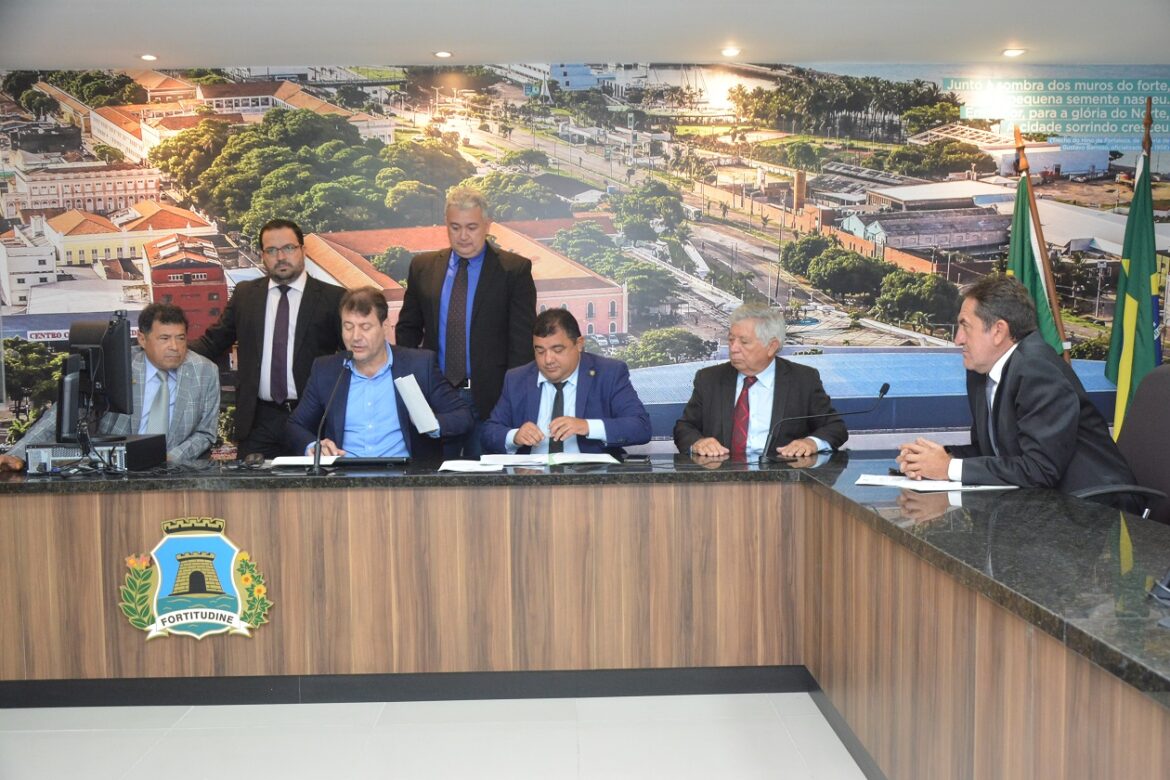 Comissão da Câmara aprova texto-base das isenções à taxa do lixo em Fortaleza