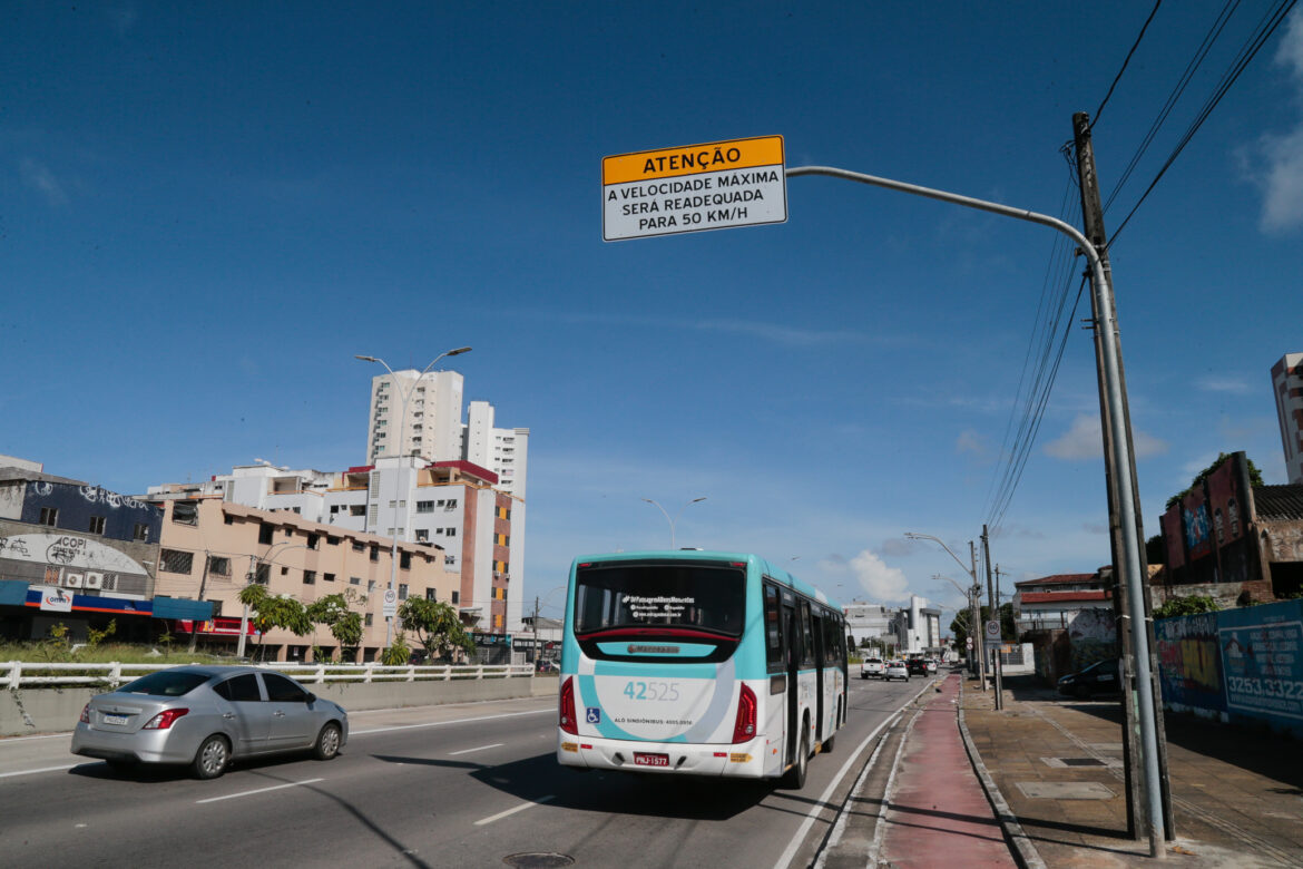 Avenidas Dom Manuel e Aguanambi terão velocidade máxima de 50 km/h
