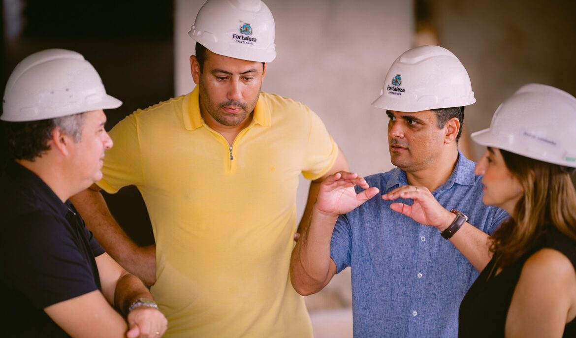 Prefeito em exercício visita obras da Educação