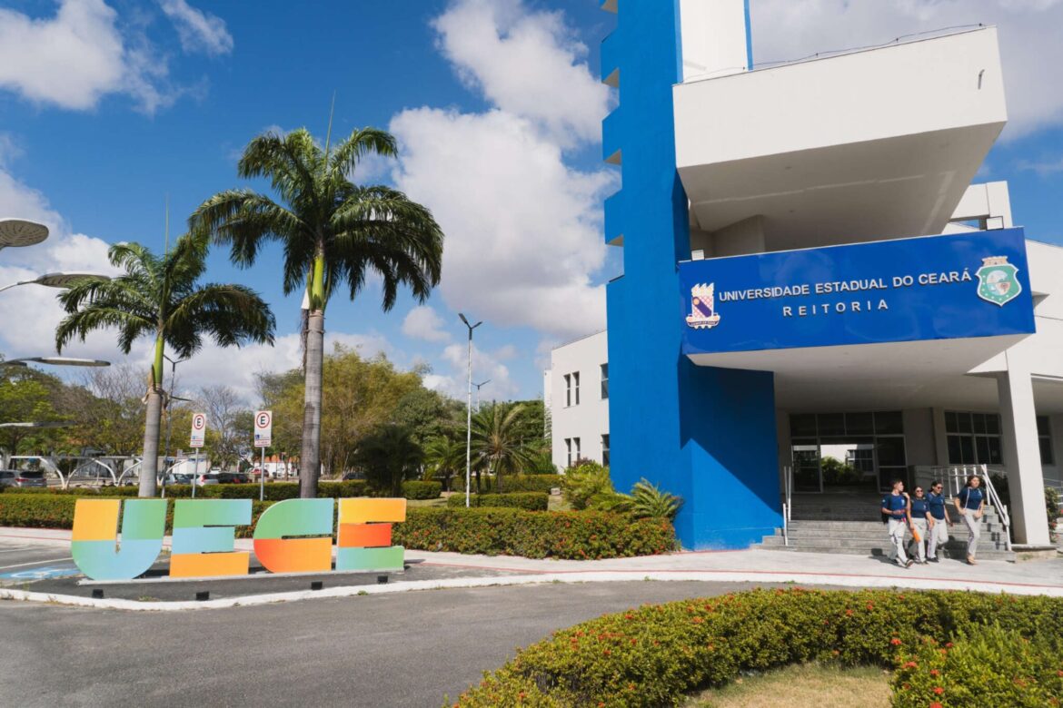 Uece é eleita umas das 10 melhores universidades estaduais do Brasil