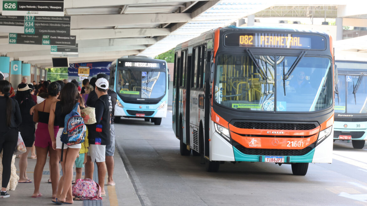 Fortaleza terá passagem de ônibus gratuita para todos no domingo de eleições
